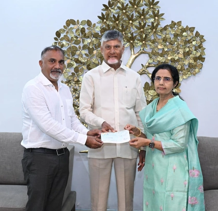 On N. Chandrababu Naidu's Birthday, Wife Donates 76 Lakhs for Meals
