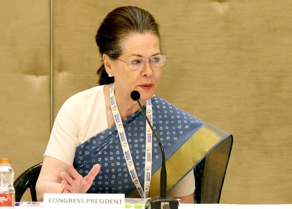 Sonia: Govt's Delimitation Proposal is Extremely Dangerous