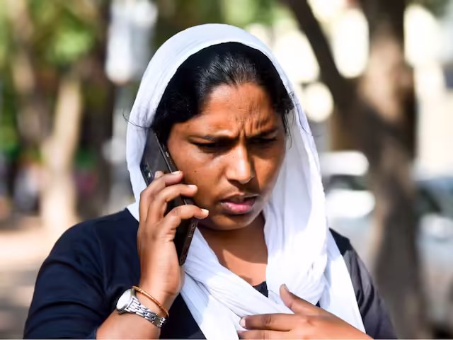 Govt Telecom Plan: Affordable Voice Plans Ready, Data Charges Worry Users