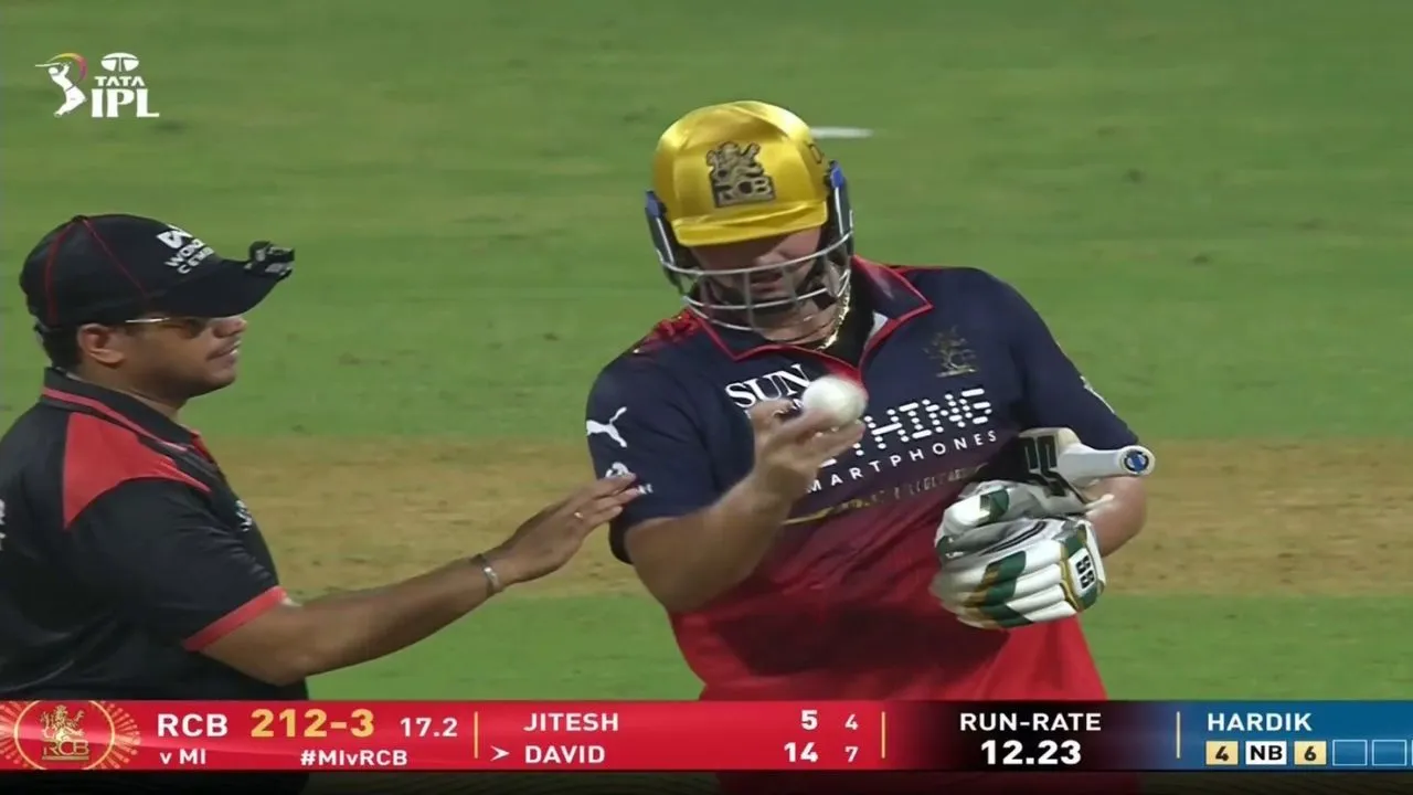 Tim David Warned for Ball Shape in MI vs RCB Clash