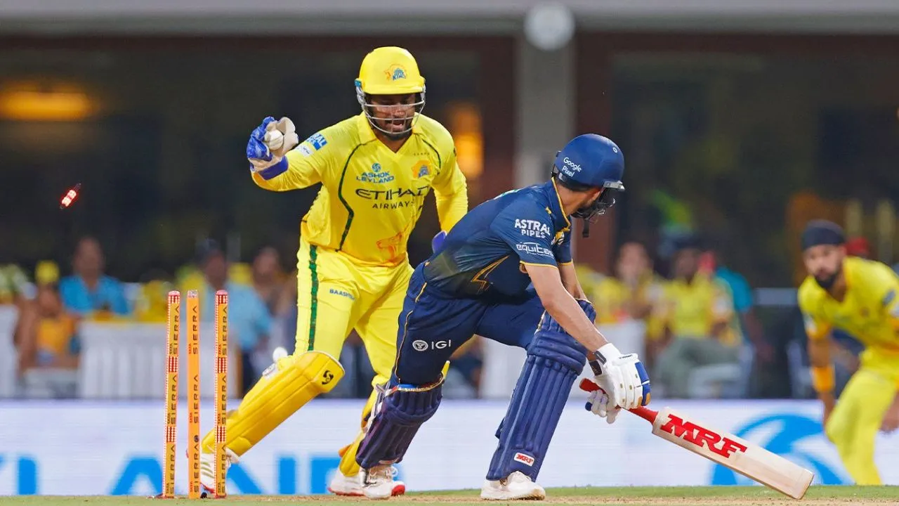 Sanju Samson's Dhoni-style stumping dismisses Shubman Gill