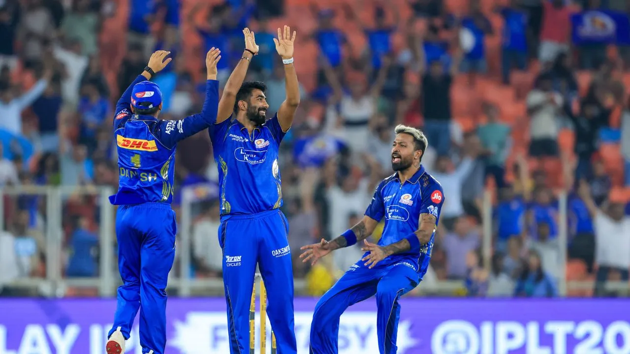 Fans Go Wild as Bumrah Takes Wicket on First Ball vs GT