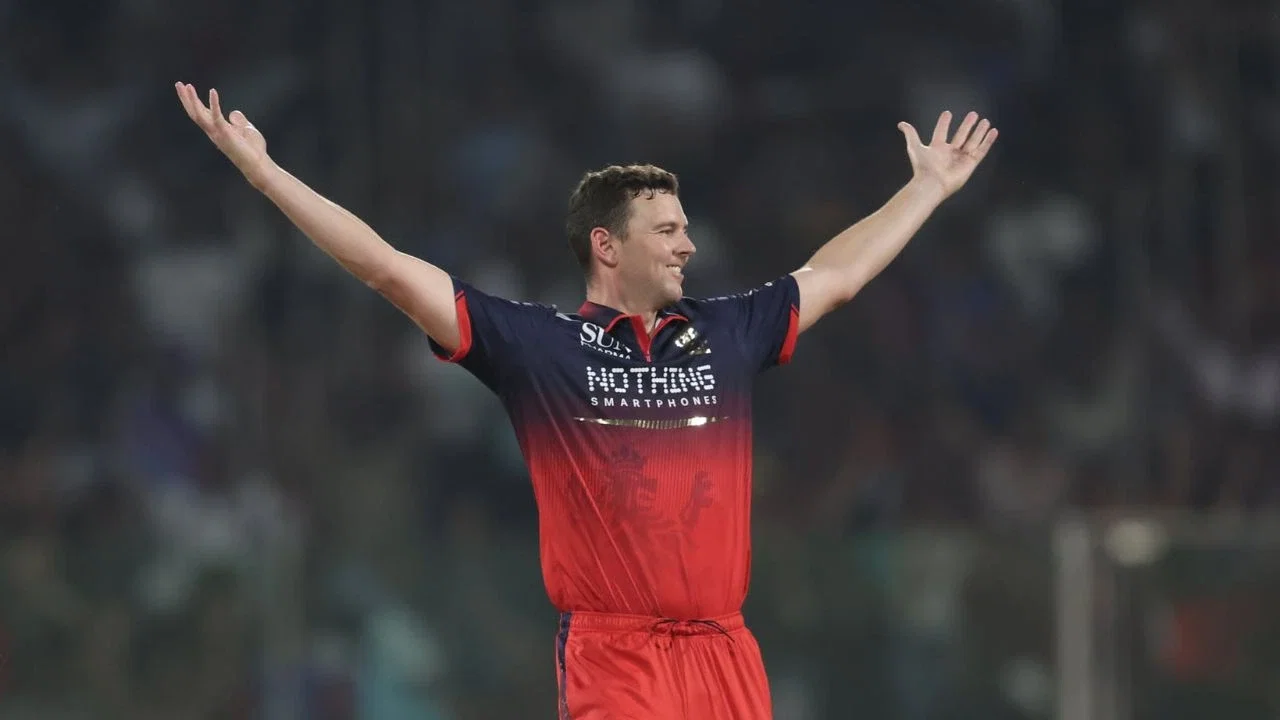 Josh Hazlewood Thanks Bhuvneshwar Kumar After POTM Win