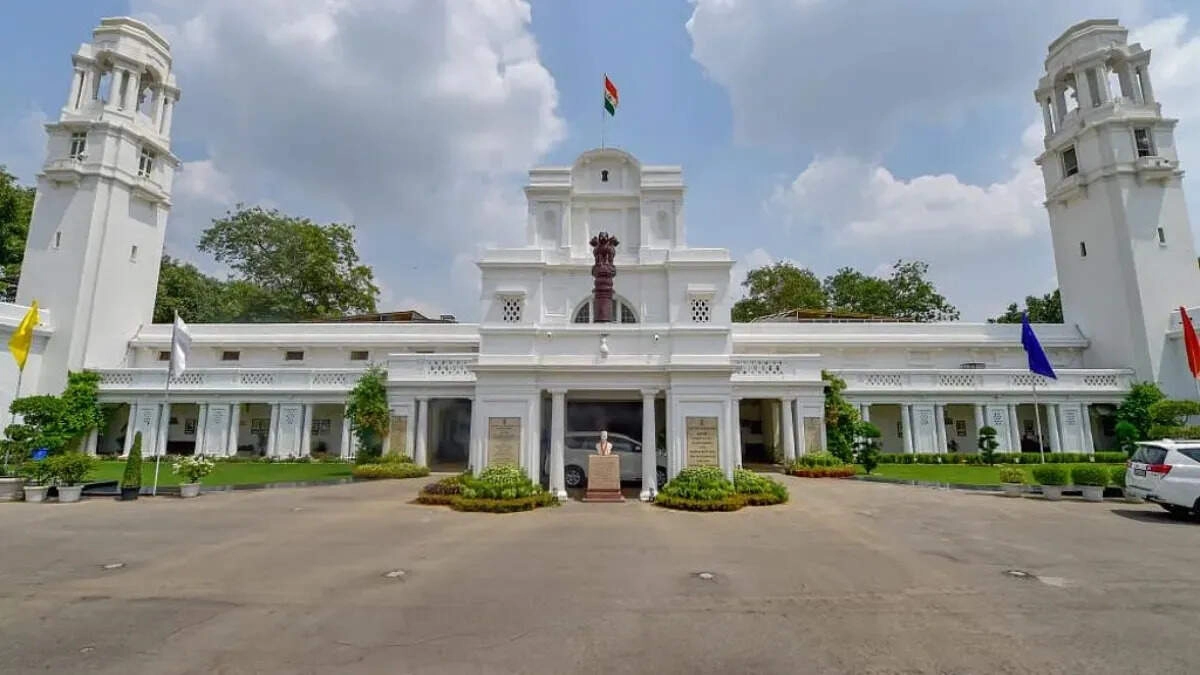 Security Breach: Unknown Car Intrudes Delhi Assembly Complex