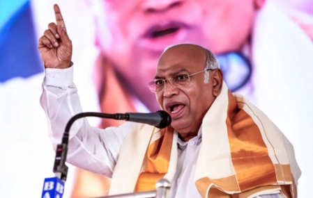 Controversy Over Kharge's 'Illiterate Gujarati' Remark; BJP Responds