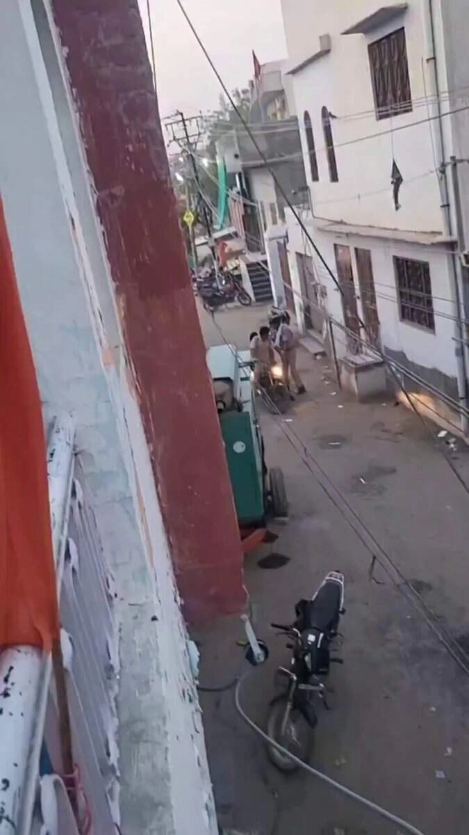 Thief Escapes: Users Mock Police After Watching Video