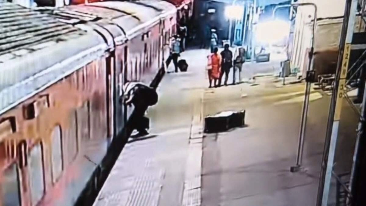 Shocking Incident: Man Dies of Heart Attack While Catching Train