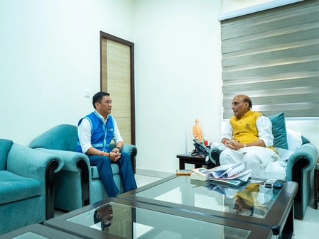 Arunachal CM urges Rajnath Singh to strengthen border infrastructure