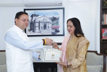 CM Dhami Meets Hema Malini, Gifts 'House of Himalayas' Products