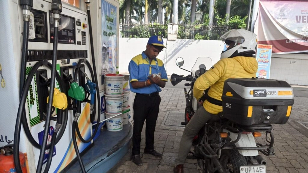 Petroleum Ministry Calls Fuel Price Hike Claims 'Fake' and Misleading