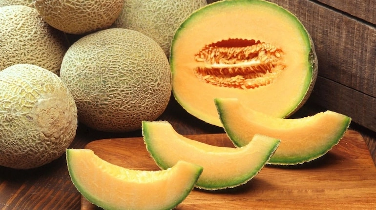 5 Easy Tips to Choose Sweet, Juicy Melons This Summer