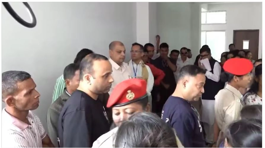 Voting Updates: Assam 17.87%, Kerala 16.23%, Puducherry 17.41%