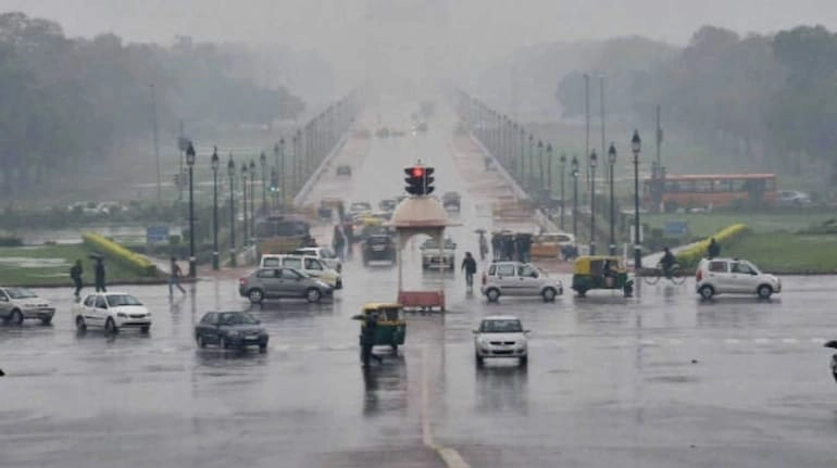 Weather Alert: Mercury Drops in Delhi-NCR, 13 States Warned