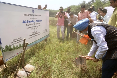 Delhi LG Launches Campaign to Revive 101 Water Bodies