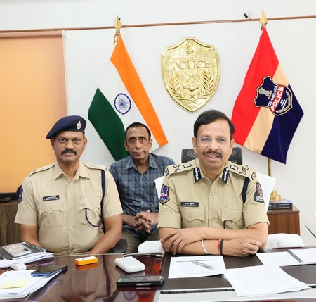 Hyderabad Police Targets 'Ghost SIM' Network, Arrests 66 in 13 States