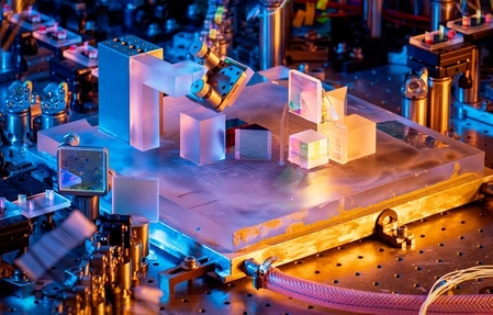 Chinese Scientists Set Quantum Computing Record with 'Jiuzhang 4.0'