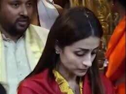 Trisha Krishnan Visits Tirupati Temple on 43rd Birthday, Goes Viral