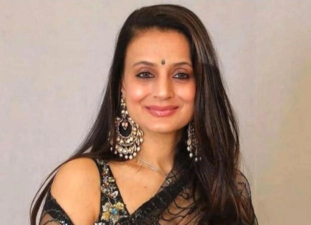 Ameesha Patel Stranded at Dubai Airport, Longing for Mumbai Home