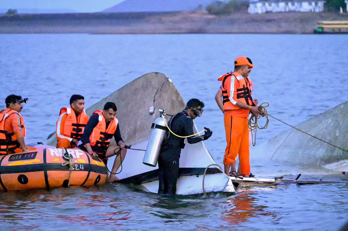 Officers Knew of Cruise Issues, Ignored Warnings; 13 Dead