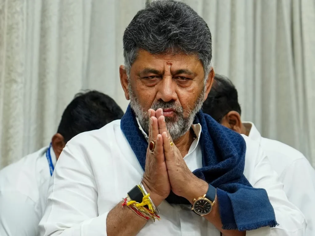 Karnataka: Shiv Raj to be sworn in as CM on June 3; DK Shivakumar leads