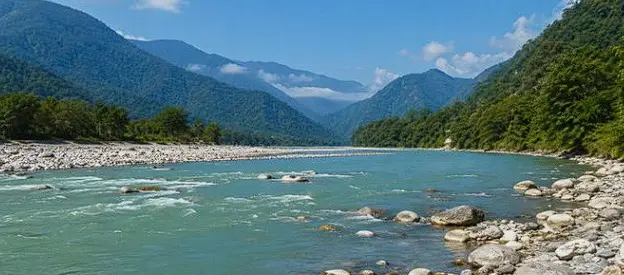 Dhaka Seeks Beijing's Help for Teesta Restoration, Strains Ties with Delhi