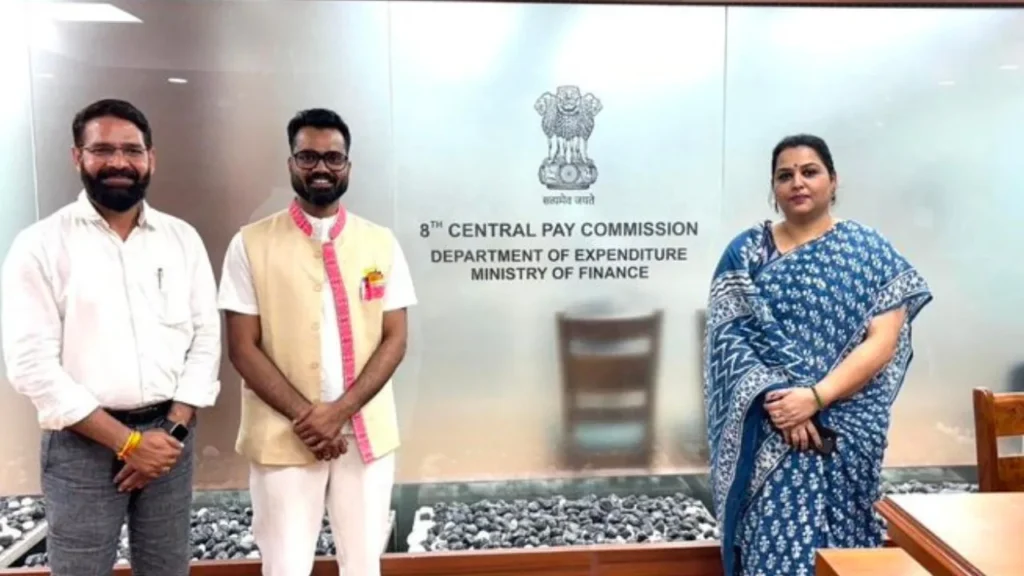 8th Pay Commission: Key Salary, Pension, and Holiday Demands