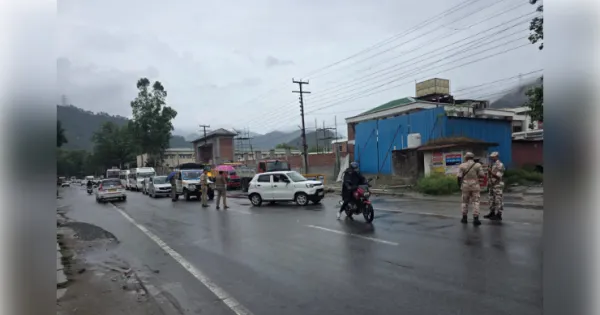 Pauri Garhwal: Chardham Pilgrims Stranded in Srinagar by Weather