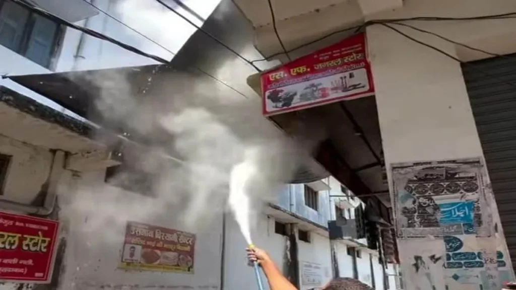 Thakurdwara: Fire in Power Line Averts Major Accident