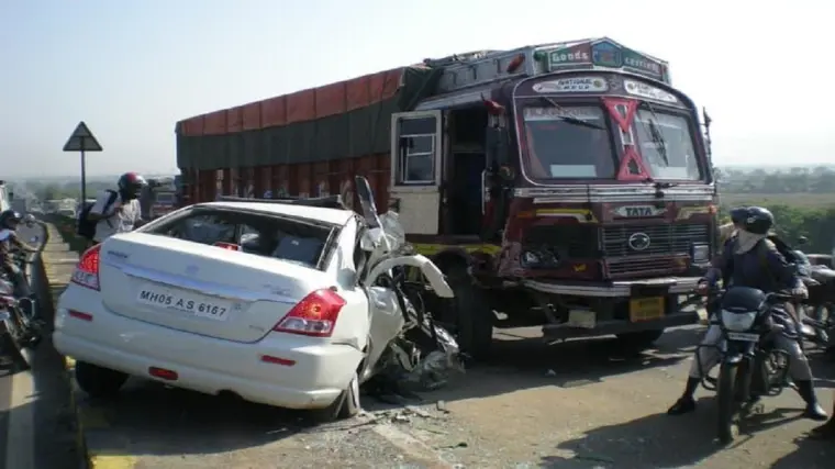 Bangle Artisan Killed in Road Accident in Nalanda