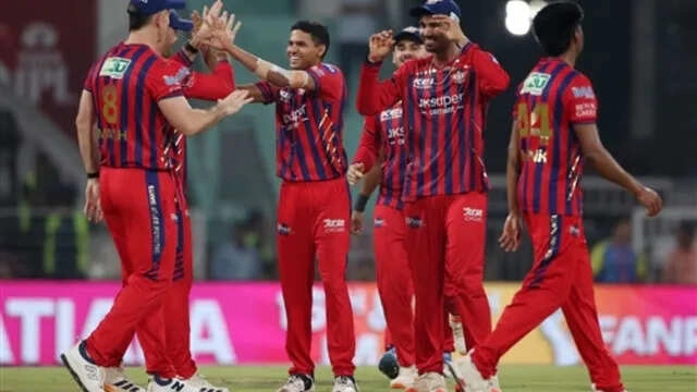 Controversy Over 'Paper Celebration' in IPL 2026, Ex-Cricketers Upset