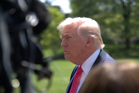 Trump: Obama's Policies Strengthened Iran, Billions Sent via Planes