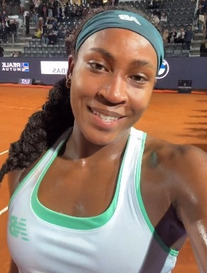 Italian Open: Coco Gauff Beats Mira Andreeva to Reach Semis