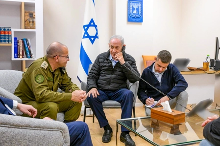 Netanyahu's Secret Visit to UAE, Meeting with President Sheikh Mohamed