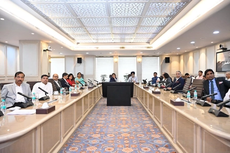 Piyush Goyal Urges Industry Groups to Leverage FTA Opportunities