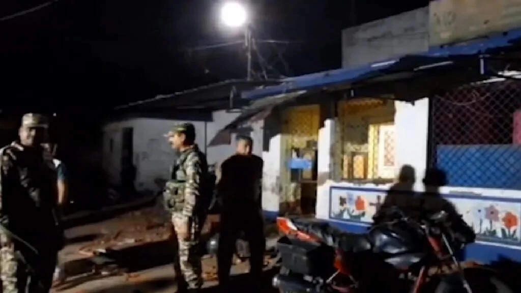 Tension in Asansol After Loudspeaker Dispute: Stone Pelting and Violence
