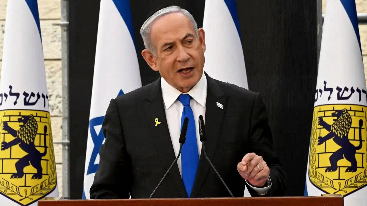 Israeli PM Netanyahu Visits Hospital for Dental Treatment