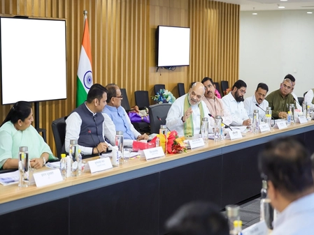 Home Minister assures increase in sugar MSP and direct onion purchase: Fadnavis