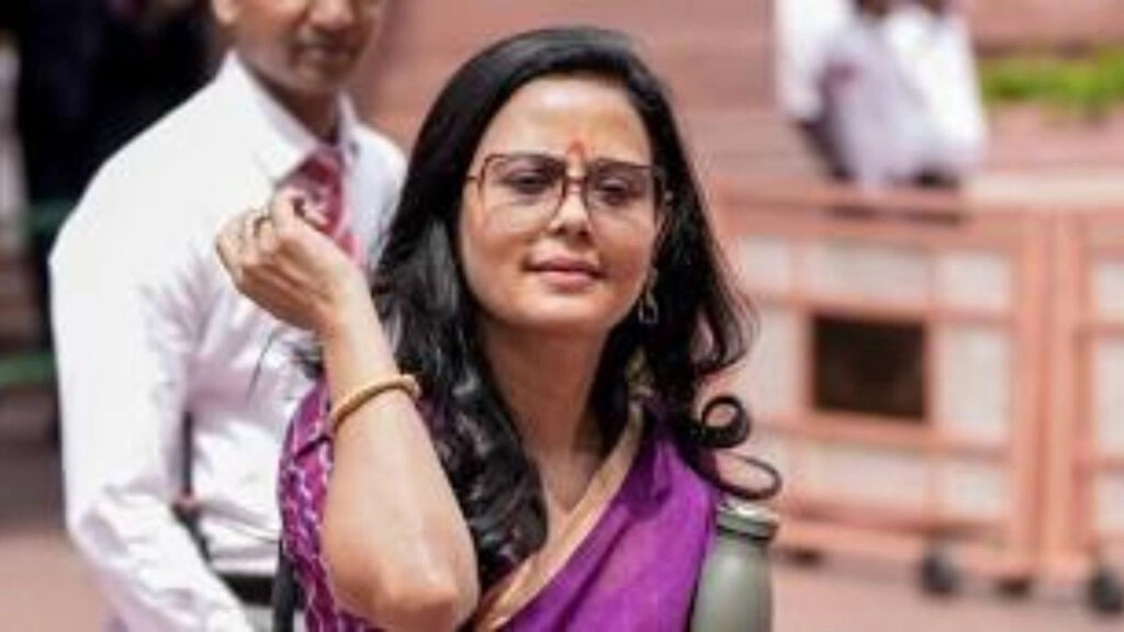Passengers Chant 'Thief-Thief' at Mahua Moitra on Flight