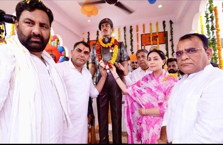 Statue of Martyr Vijendra Singh Unveiled in Samarthpura