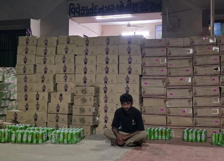 Gujarat Police Seizes ₹1.49 Crore Worth of Liquor on Highway