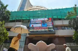 ICICI Bank Leads as Six of Top 10 Firms Gain ₹88,000 Crore