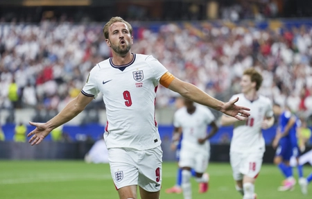 FIFA World Cup: England Tops Group by Defeating Panama 2-0