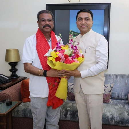 CM Sawant Meets Dharmendra Pradhan to Discuss NEP 2020 Results