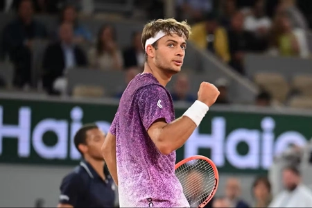 French Open 2026: Flavio Cobolli Reaches Semifinals, Defeats Felix Auger