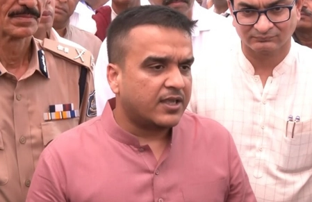 Ahmedabad Police rescues 276 children from begging to school: Harsh Sanghvi