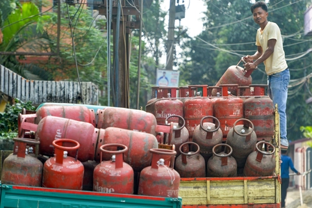 Delhi: LPG Cylinder Prices Rise by ₹29, Oil Companies Announce