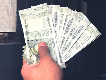 80% of Digital Investors' Assets in SIPs and Stocks: Report