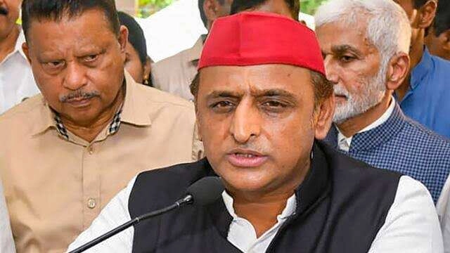Akhilesh Yadav's Controversial Statement Sparks Political Heat