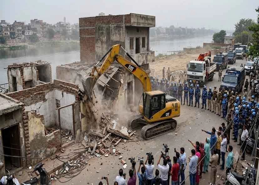 Bulldozer Action Begins on Illegal Constructions in Delhi Market
