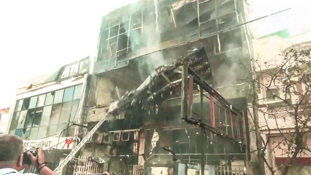 Fire at Lucknow building: 4 feared dead